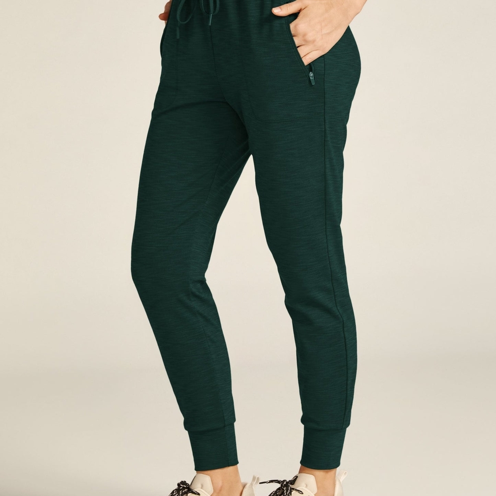 Beyond Yoga Ribbed Street Jogger Pants